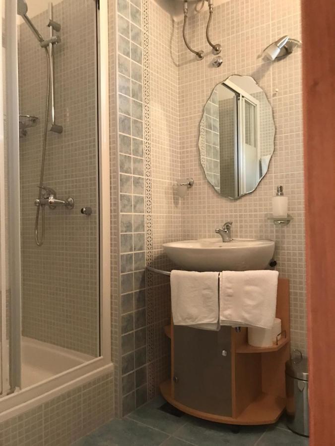 Apartmani Katarina Bol Exterior foto