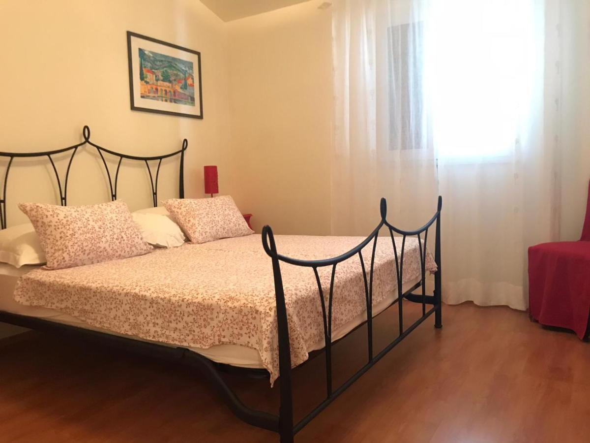 Apartmani Katarina Bol Exterior foto