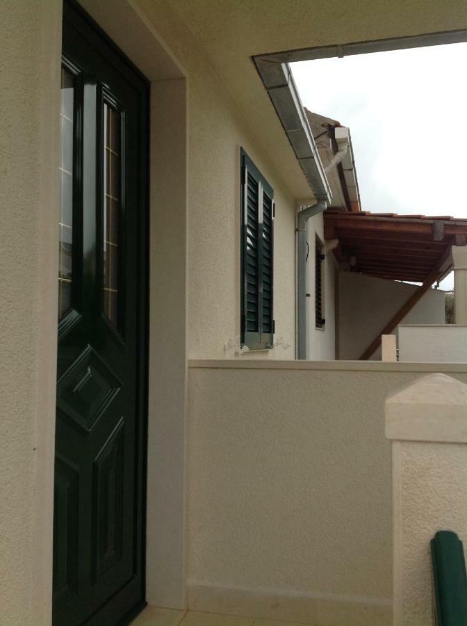 Apartmani Katarina Bol Exterior foto