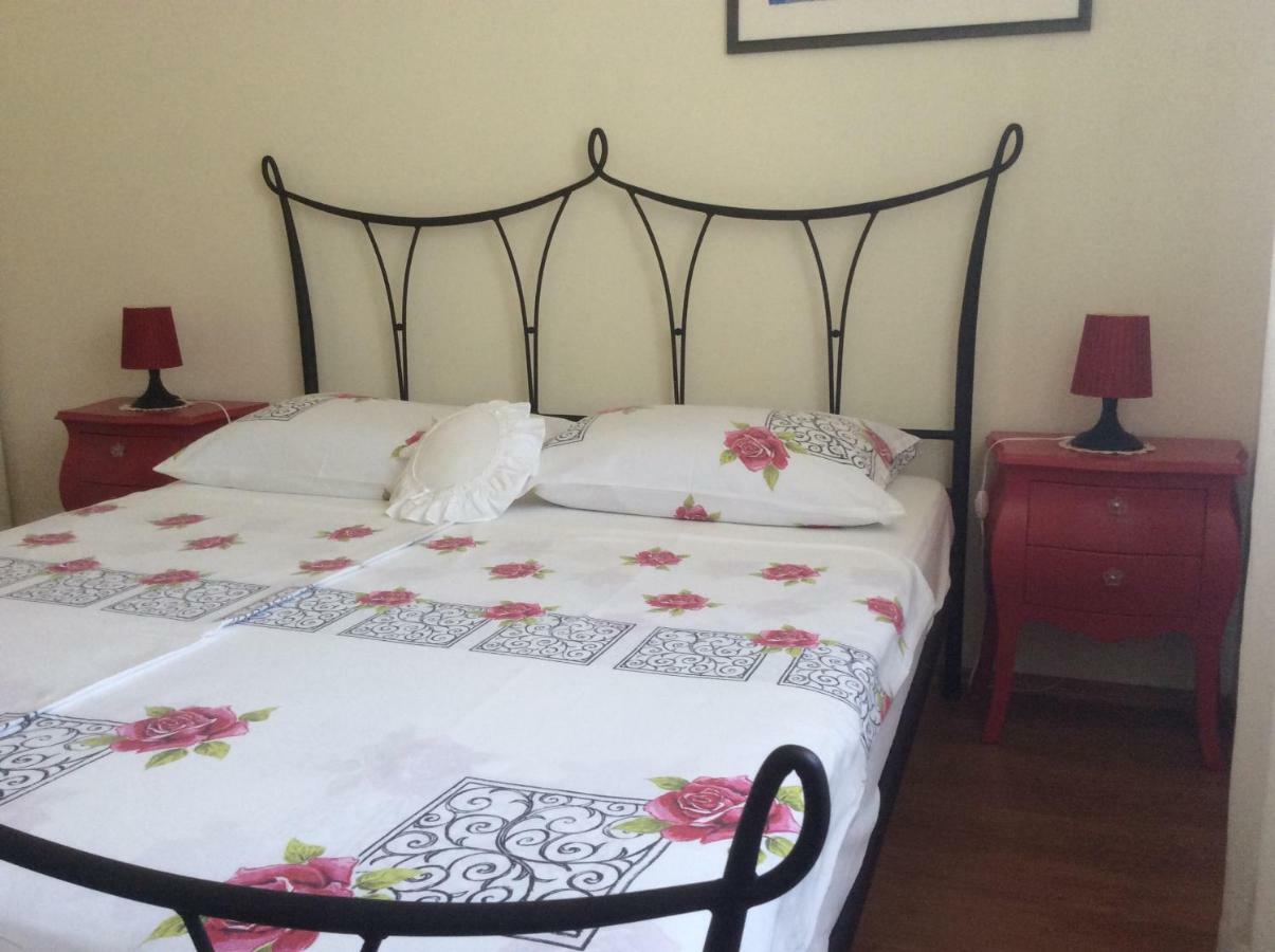 Apartmani Katarina Bol Exterior foto